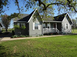 9055 Tavernor Rd, Wilton, CA 95693