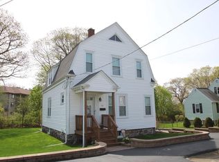 34 Hayes St, Lynn, MA 01905