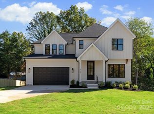 426 Richards Ln, Mooresville, NC 28115