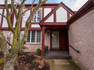 129 Greenview Dr, Indiana, PA 15701