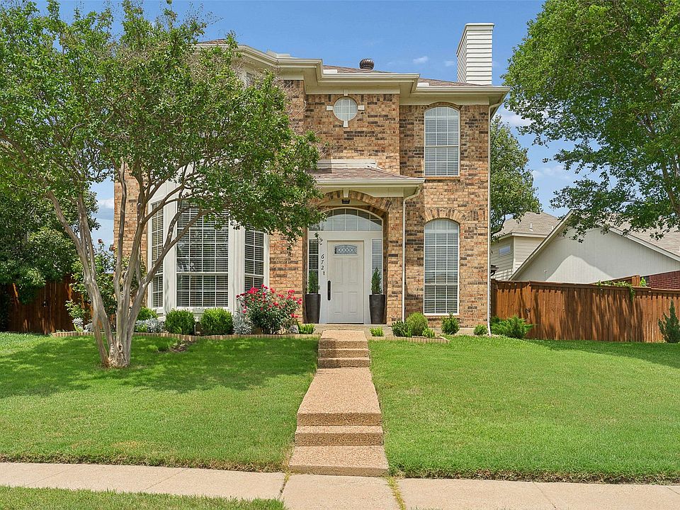 1st image of 672 Raintree Cir