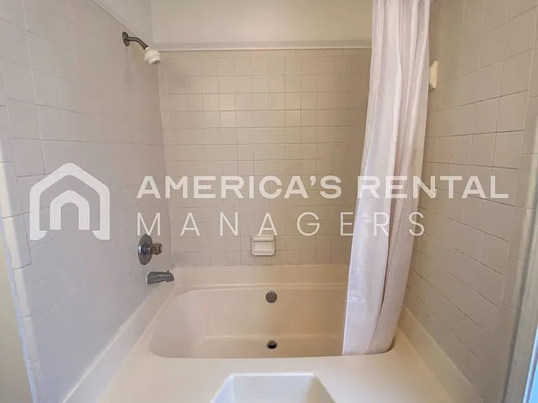 7936 Copperfield Dr — Photo 14