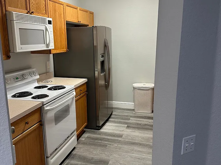 2307 Silver Palm Dr #103 — Photo 7