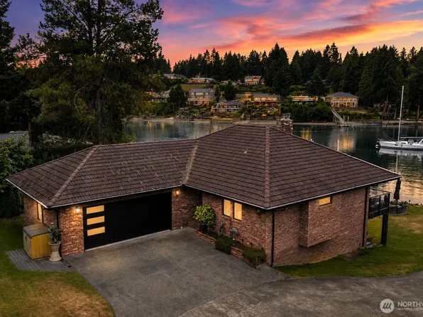 3510 East Bay Drive NW, Gig Harbor, WA 98335