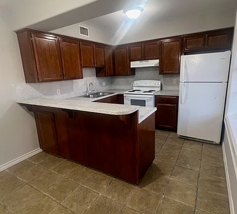 2nd image of 1620 W Kuhn St #3