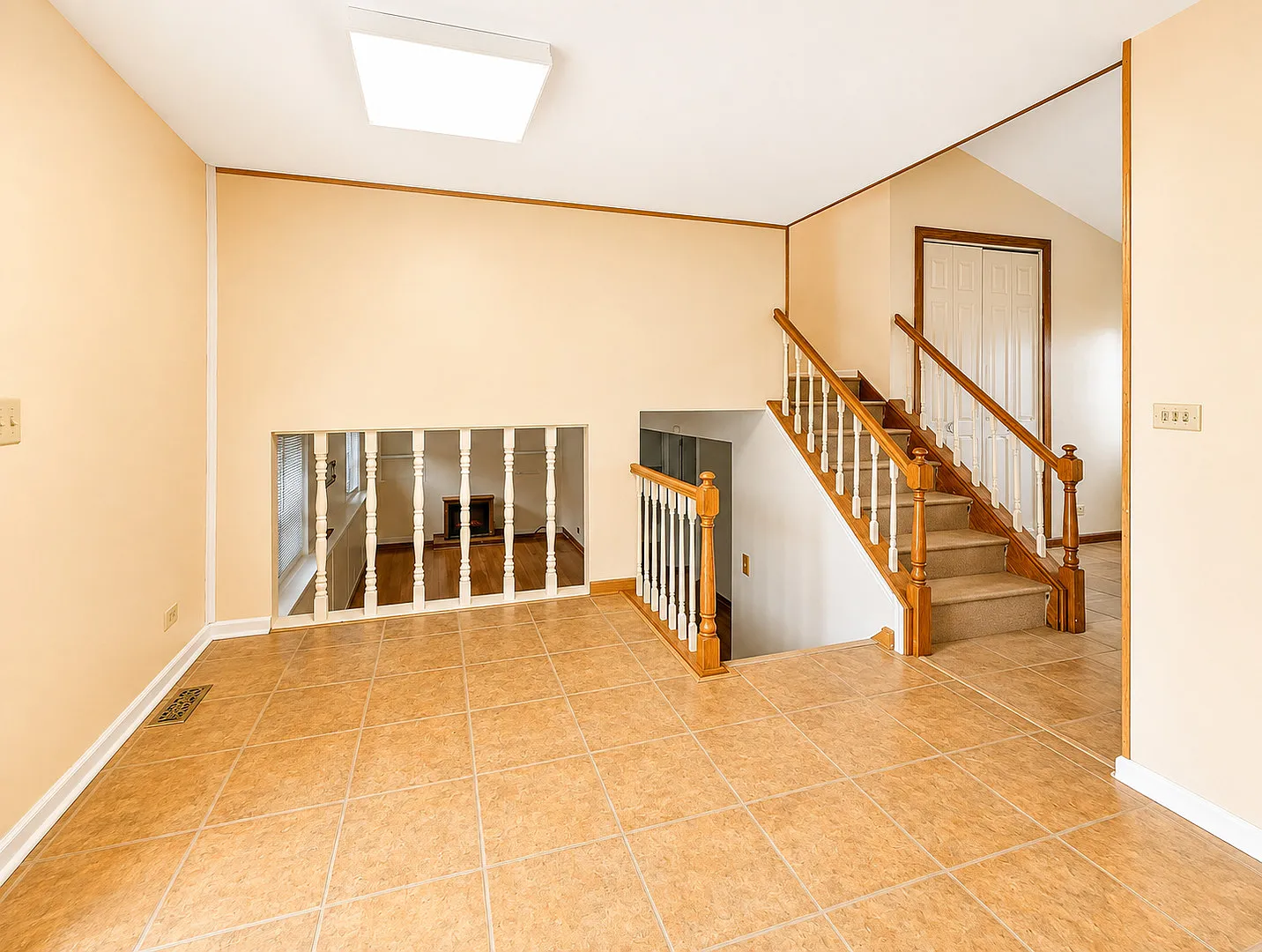 4 bed, 1.5 bath, 1706 sqft, $3,250 — Photo 4