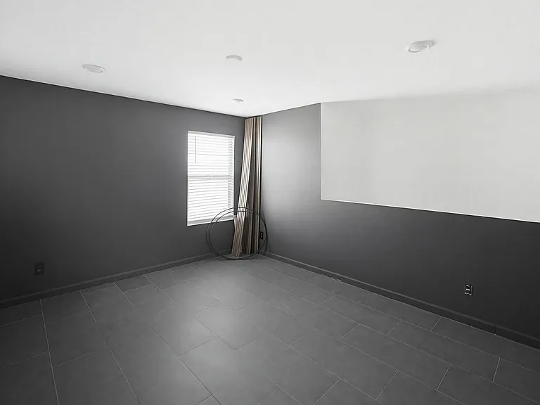 6815 W Encinas Ln — Photo 13