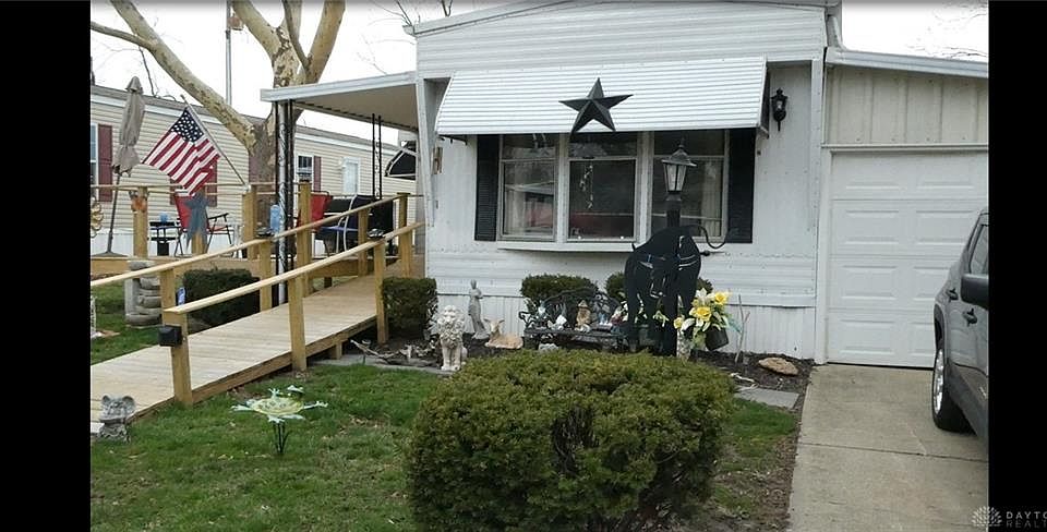 1st image of 10671 Valette Cir N