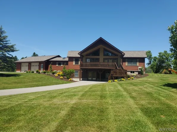 1651 Reed Rd, Arcade, NY 14009