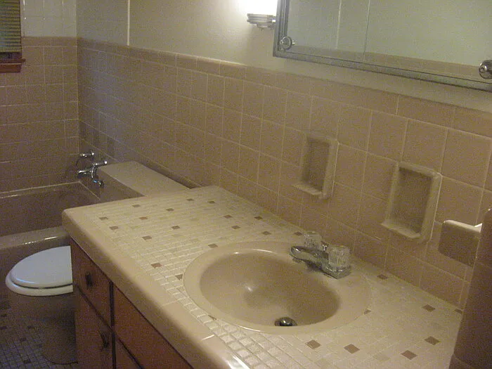 3019 S 49th Ave — Photo 8