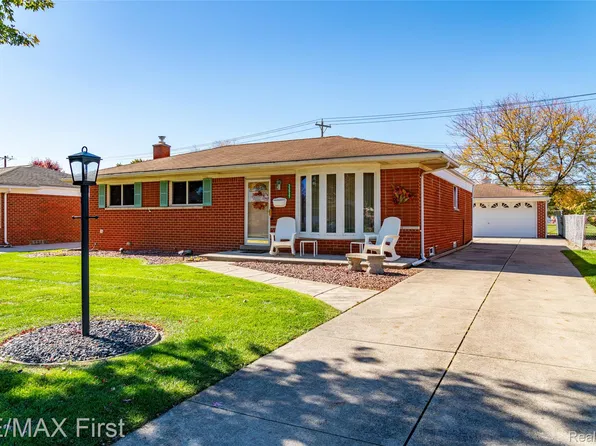 33537 Cornelissen Dr, Sterling Heights, MI 48312
