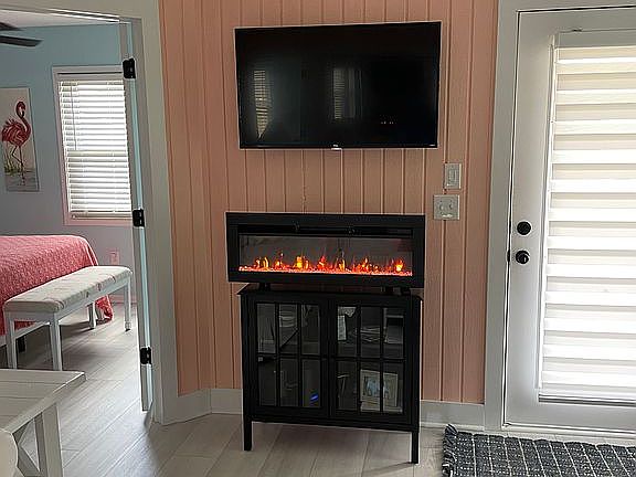 3rd image of 9504 Knights Ct #70G