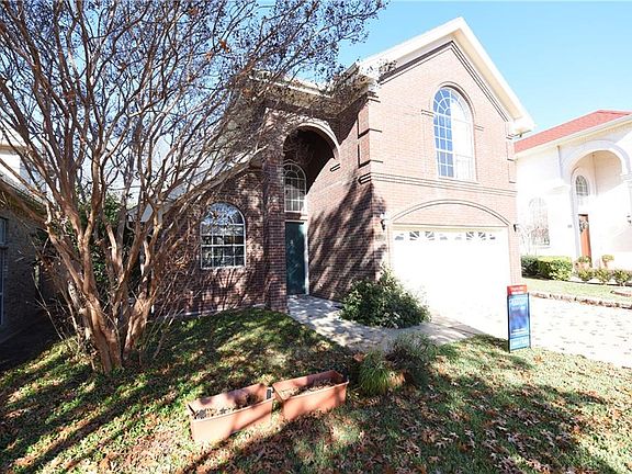 2nd image of 8927 Clubcreek Cir
