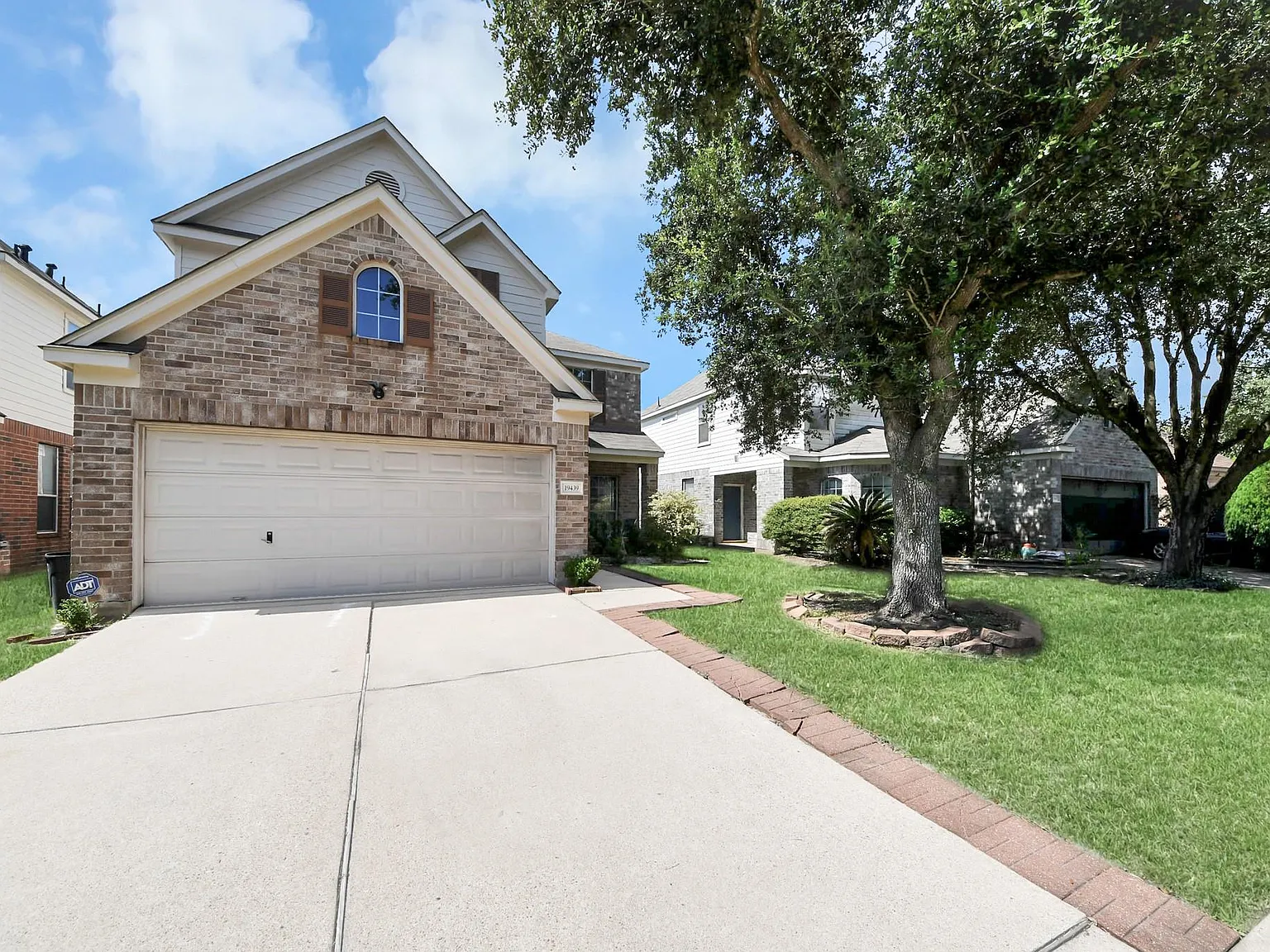 4 bed, 2.5 bath, 1870 sqft, $2,000 — Photo 4