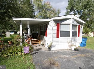 510 Pine Dr, York, PA 17406