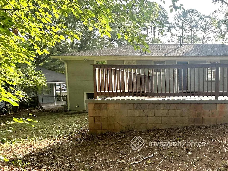 2885 Gresham Rd — Photo 18