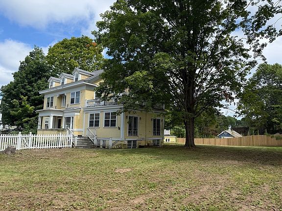 5th image of 115 School St
