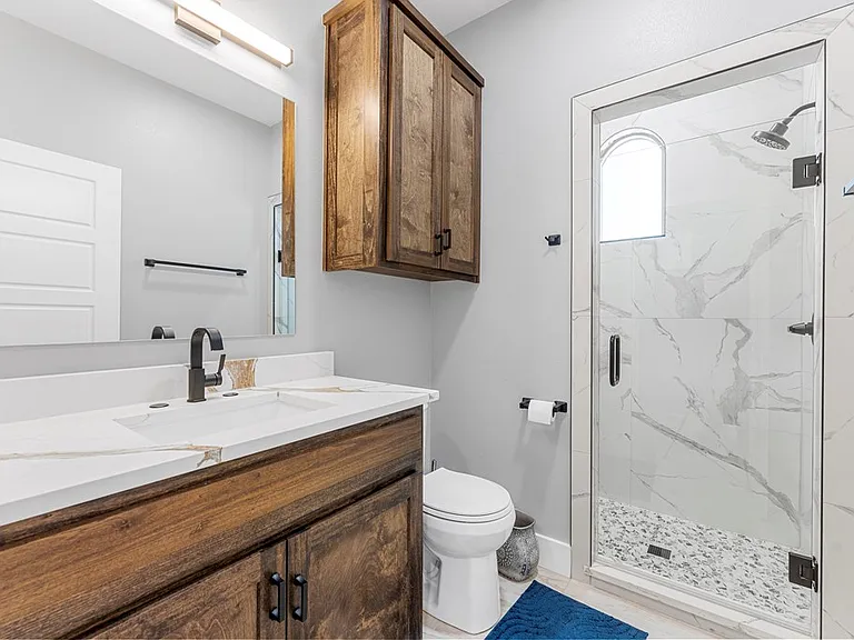 1001 Sparhawk Dr — Photo 8