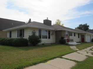 1250 Clary St, Worthington, MN 56187