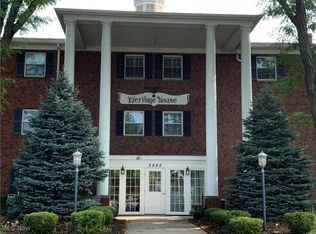 2885 Pease Dr APT 325, Rocky River, OH