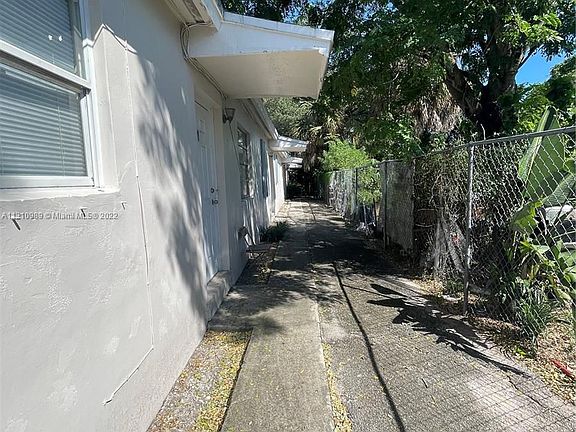 3rd image of 534 NW 23rd Ave #3