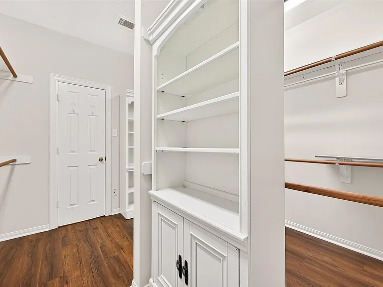 23734 Indian Hills Way — Photo 45