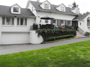 324 E Maitland Ln, New Castle, PA