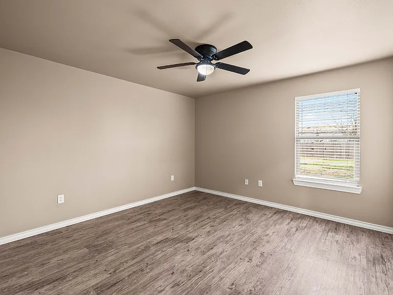 106 Walnut St — Photo 12