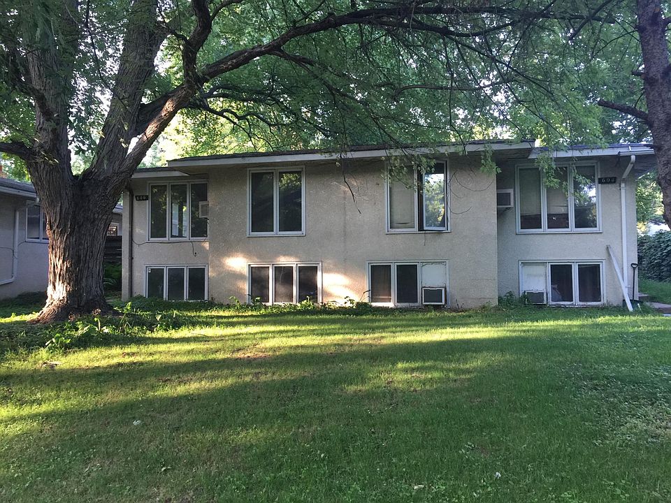 1st image of 606 Desnoyer Ave