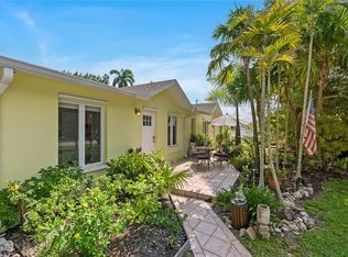 2437 Sunset AVE, NAPLES, FL 34112