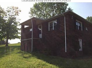 35 Lawson Rd, Cottageville, WV 25239