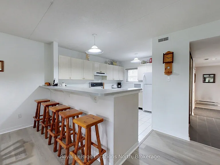 398 Mariners Way #4 — Photo 10