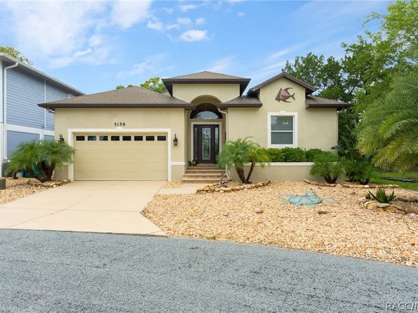 5158 S Riverview Cir, Homosassa, FL 34448