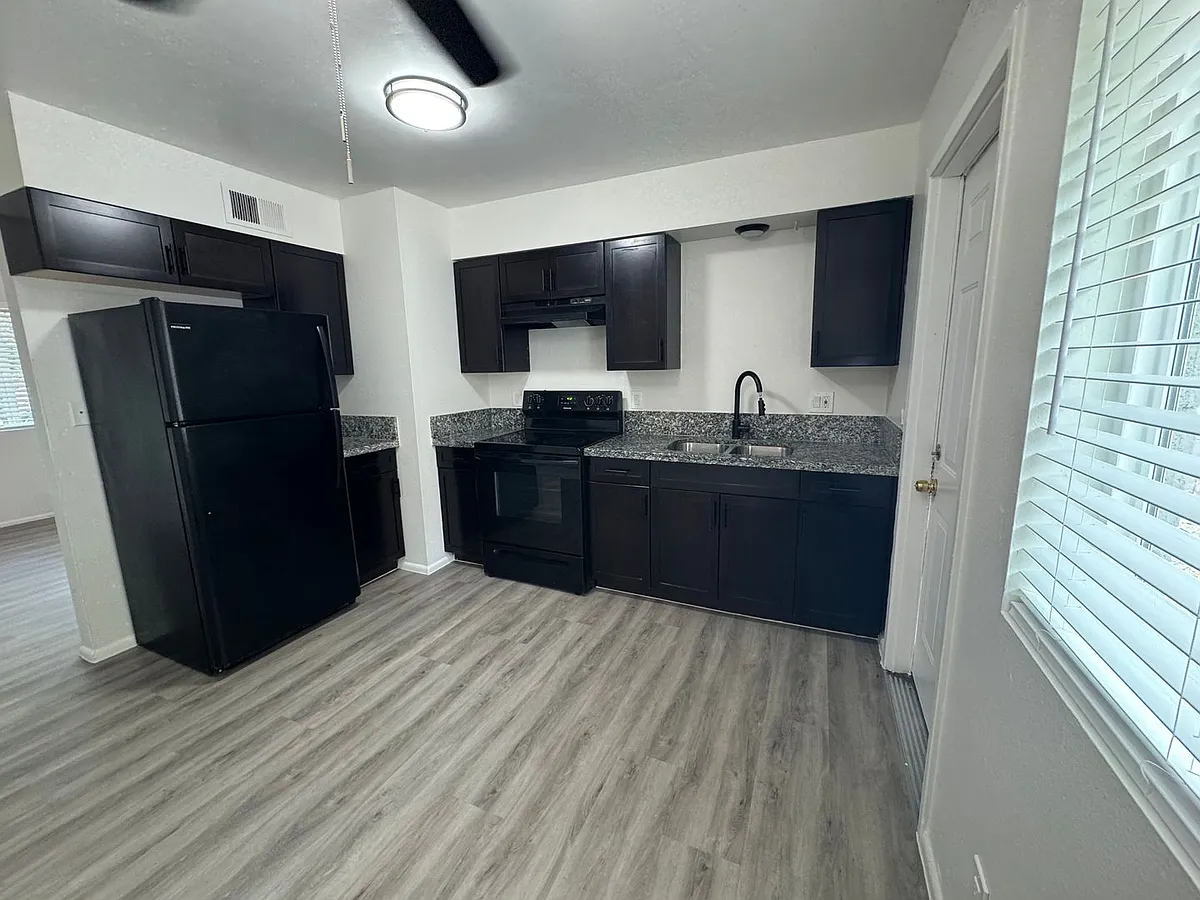 Building Photo - 2016-2020 N 51st St