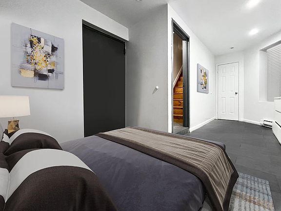 3rd image of 205 W 109th St APT 1W