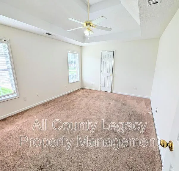 1491 Elena Dr — Photo 5