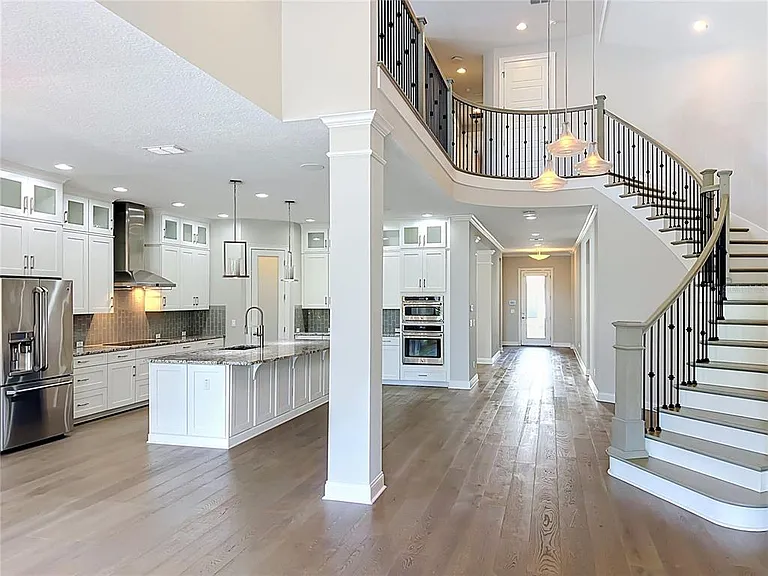 9646 Reymont St — Photo 28