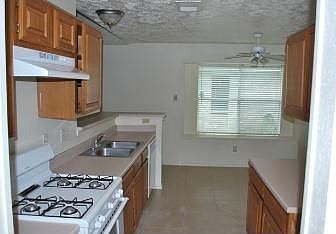 3rd image of 1747 Jo Ann Ln