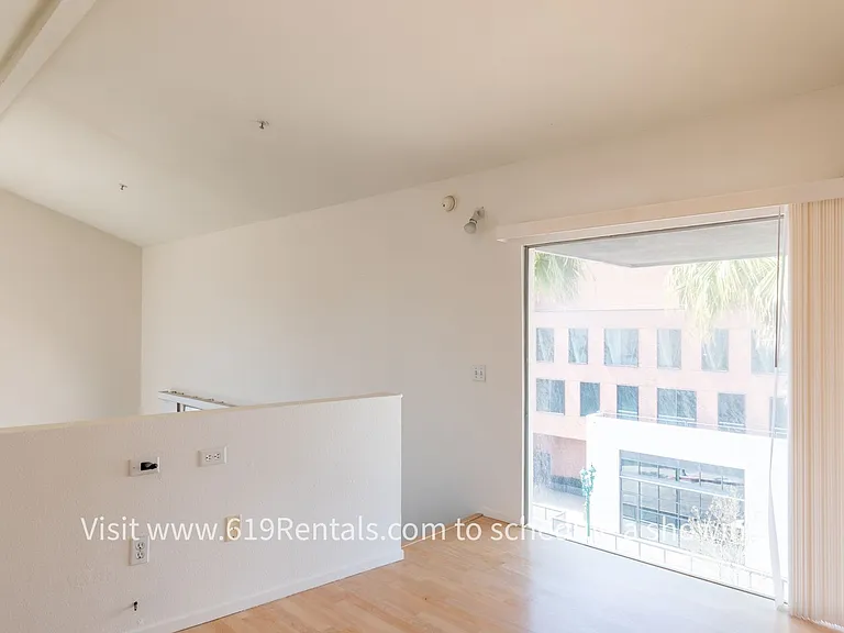 2084 Kettner Blvd #35 — Photo 12
