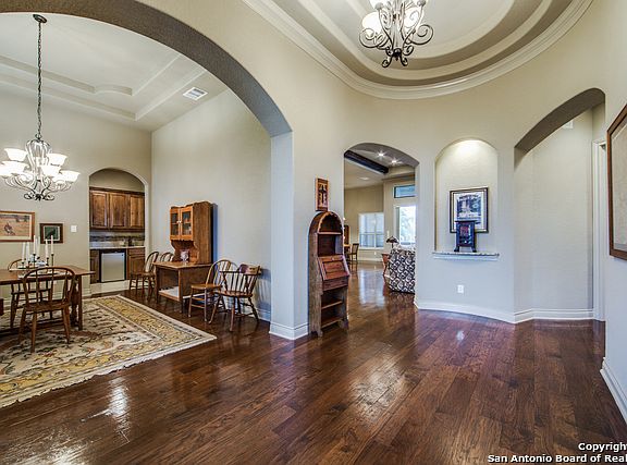 4th image of 1408 Decanter Dr