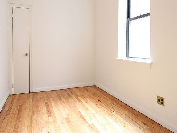 5th image of 97 Lexington Ave APT 4D