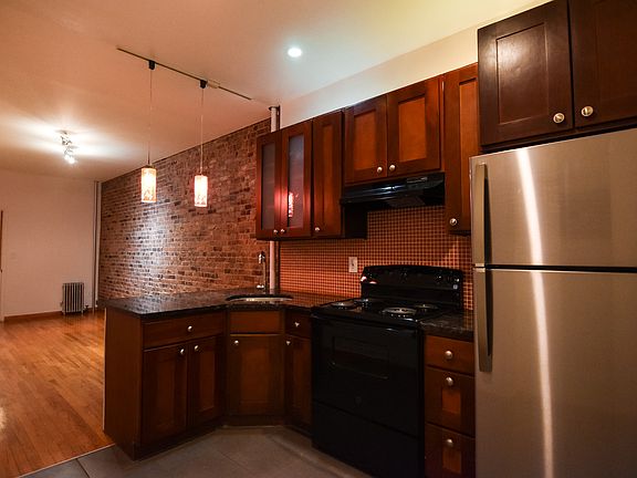4th image of 315 Bleecker St APT 1-L
