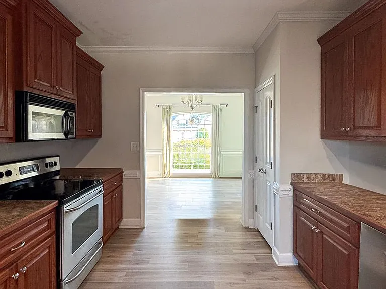 5905 Gentleman Dr — Photo 20