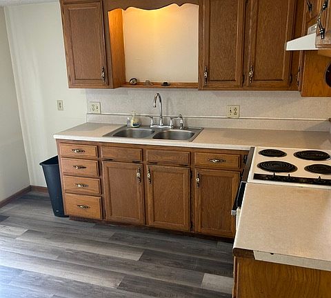 5th image of 1152 S Glenn Ave APT B