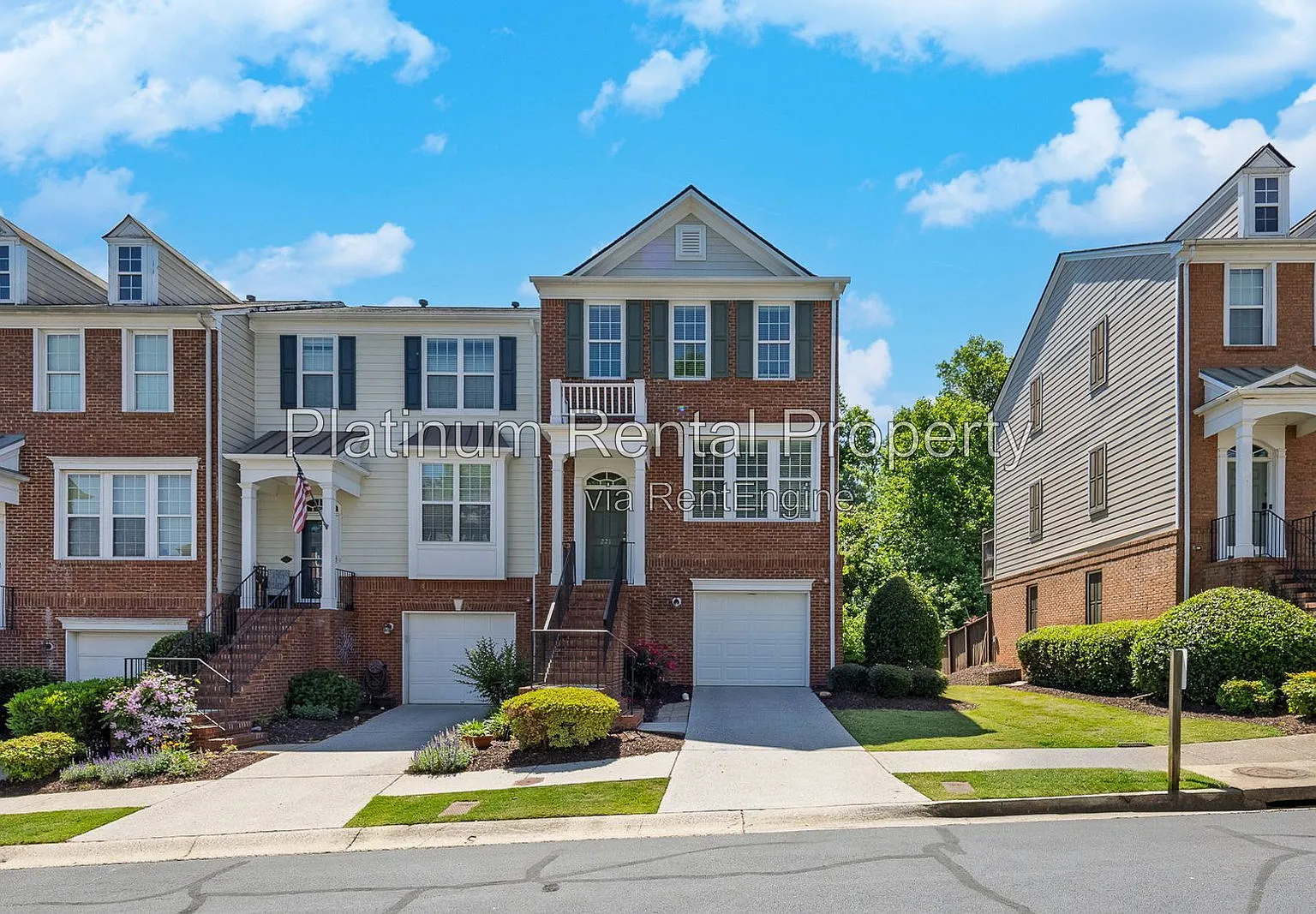 3 bed, 3.5 bath, 1914 sqft, $2,150 — Photo 2