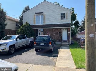 242 Mohican St, Lester, PA 19029