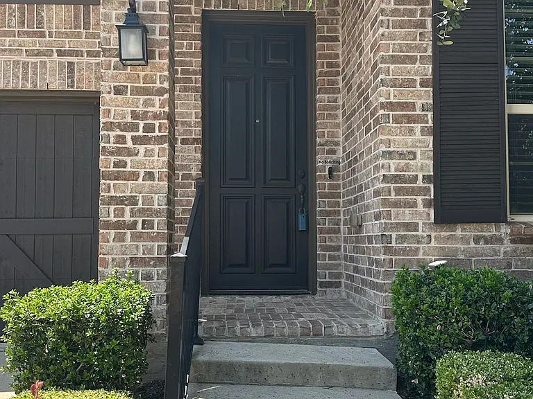 8533 Pine Valley Dr — Photo 2