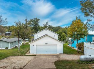 1938 Lakeshore Dr, Cuba, MO 65453