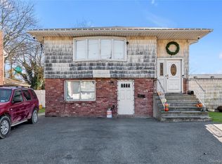 3740 Waverly Ave, Seaford, NY 11783