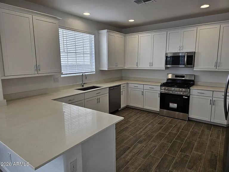 3357 S Primrose Ave — Photo 8